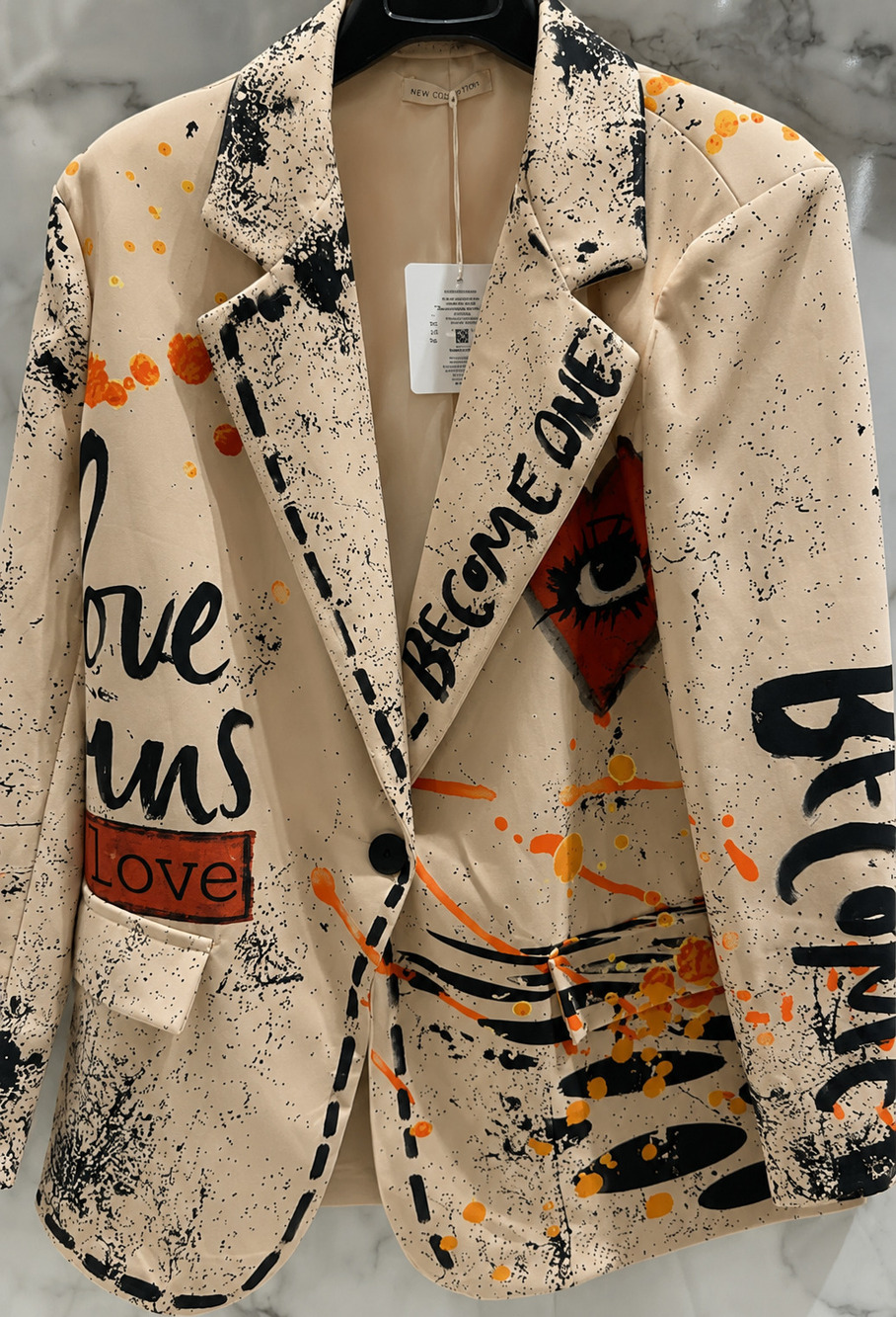L913 Loowie Italian Beige Love Printed Blazer One Size